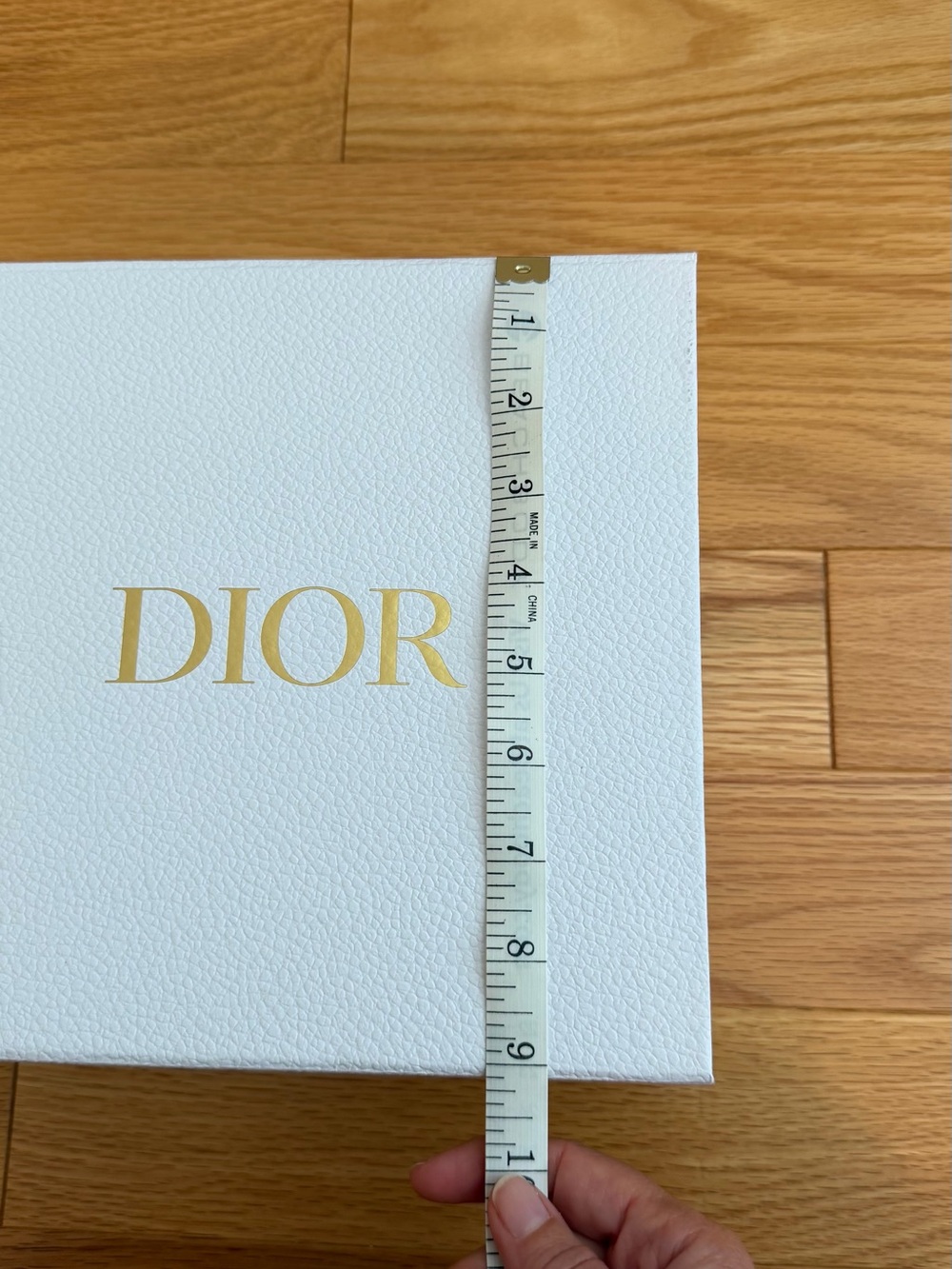 Dior Box with Ribbon - Picture 5 of 6